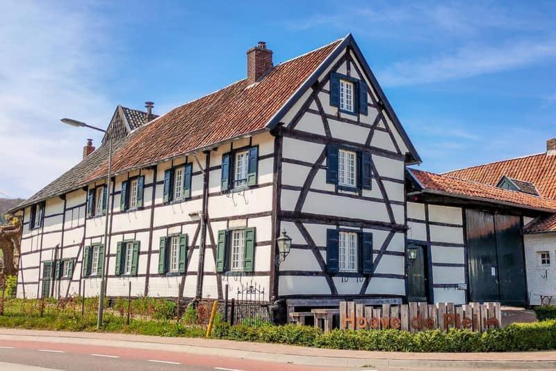 Bnb Het Geluk Van Limburg Mechelen Eksteriør bilde